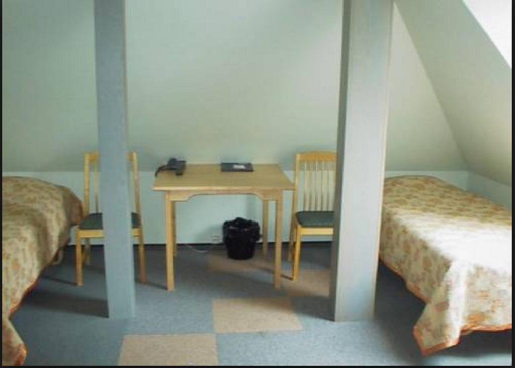 Hotell De Tolly Tõrve Esterno foto